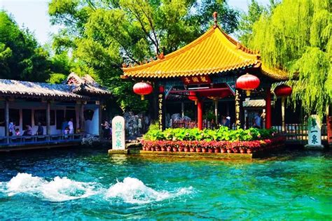 Baotu Spring Scenic Area, A Refreshing Oasis and Historical Tapestry in Jinan!