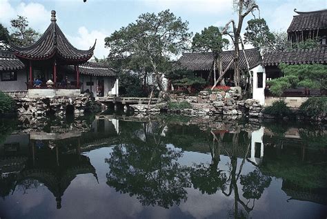 Huajia Ancient Town: A Window into Qing Dynasty Life and Architecture!