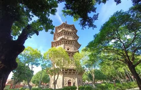 Kaiyuan Temple: A Majestic Architectural Gem and Tranquil Spiritual Retreat!