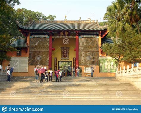  Nanhua Temple: A Majestic Mountain Monastery Beckoning Spiritual Seekers and History Buffs!