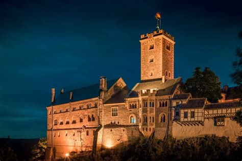 The Wartburg Castle: A Medieval Fortress Steeped in History and Legend!